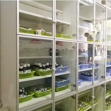  Medicine cabinet